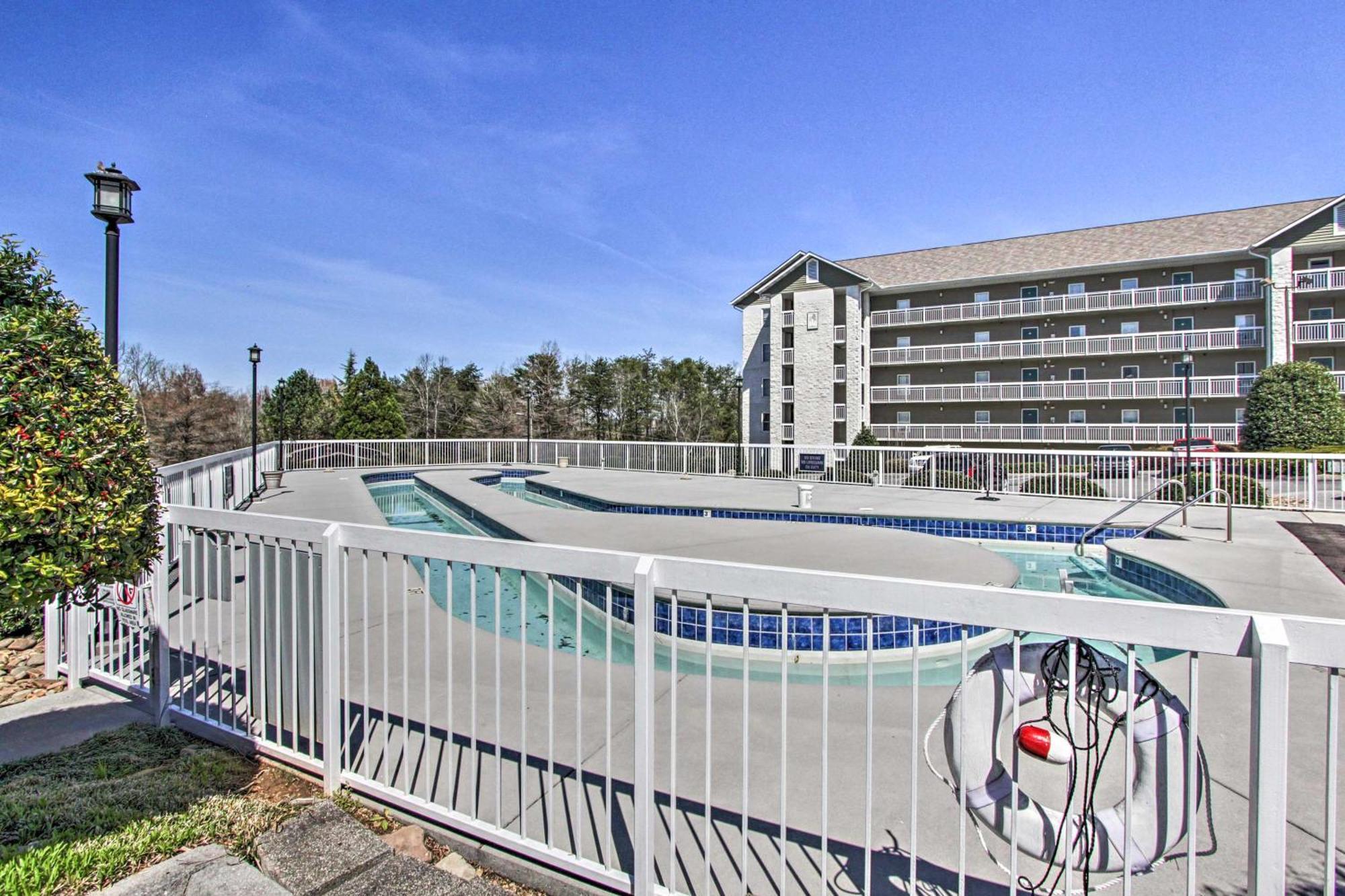 Pigeon Forge Condo With Pools About 3 Mi To Dollywood! Exterior photo